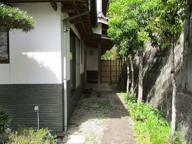 Spacious 5DK Detached House in Yawatahama, Ehime - Thumbnail 2