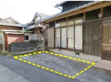 Renovated 5DK House in Usuki City with Mountain Views - Thumbnail 2