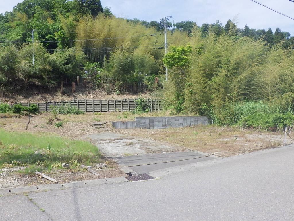 647.7 sqm Vacant Land for Sale Near Izumozaki Station, Niigata - Thumbnail 2