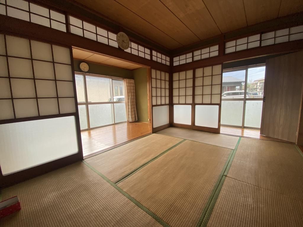 5LDK House for Rent in Koshi, Kumamoto with Large Garden - Thumbnail 2