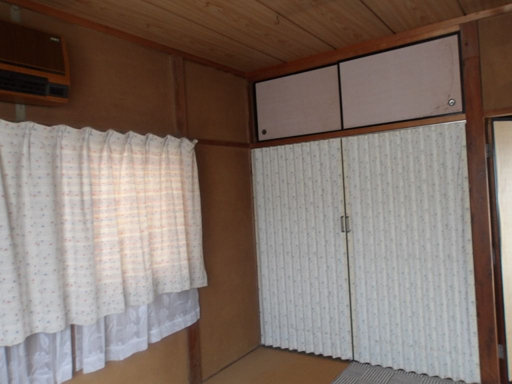2-Story Home Near Watarase River in Kiryu - Thumbnail 3