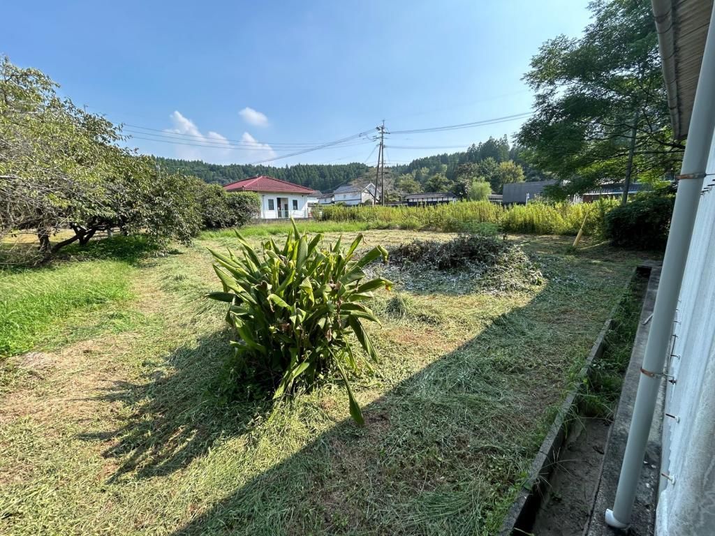 Traditional 4DK Wooden House on Large Plot in Nagomi, Kumamoto - Thumbnail 2