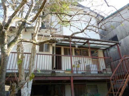 5DK House with Garden for Sale in Ozu City, Ehime - Thumbnail 2
