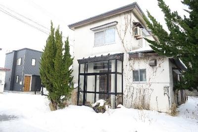 Hirosaki Akiya: 165sqm Corner Lot with Subsidy for Renovation — Image 1, Hirosaki, Aomori