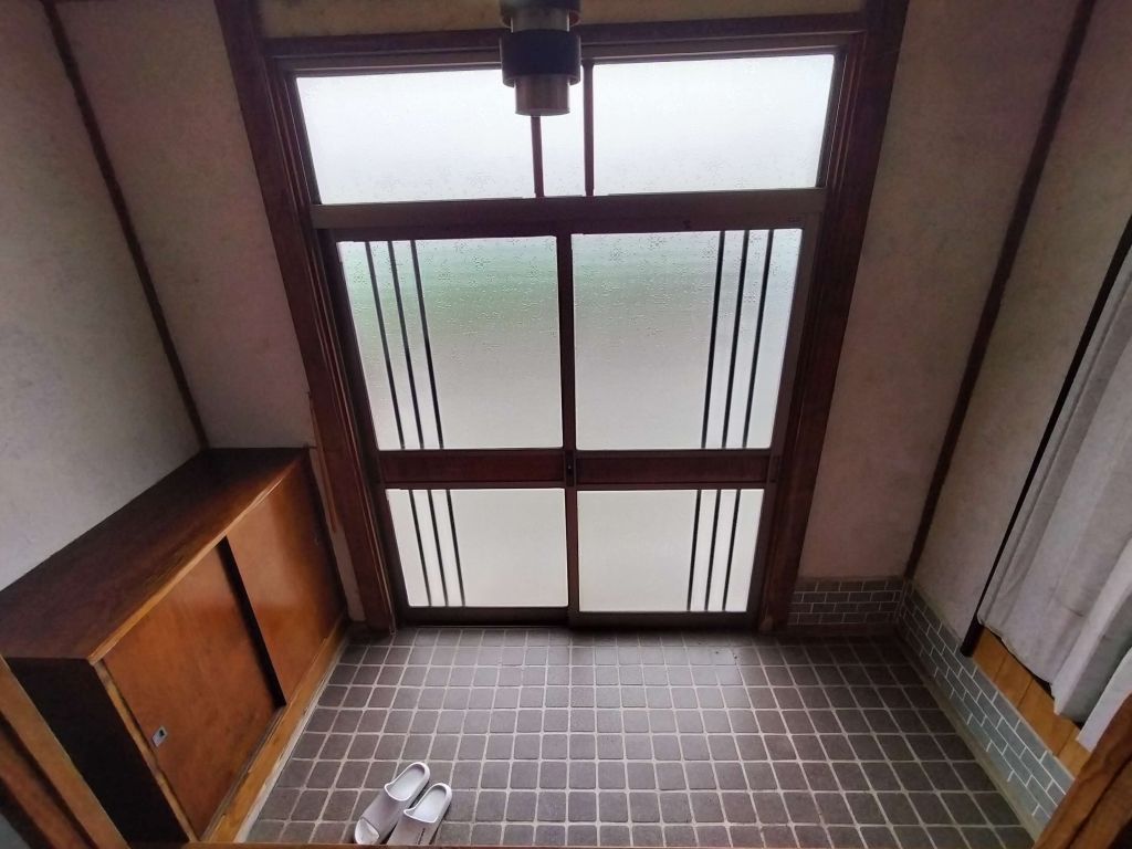 7DK Akiya House with Land for Sale in Mihara, Hiroshima - Thumbnail 4