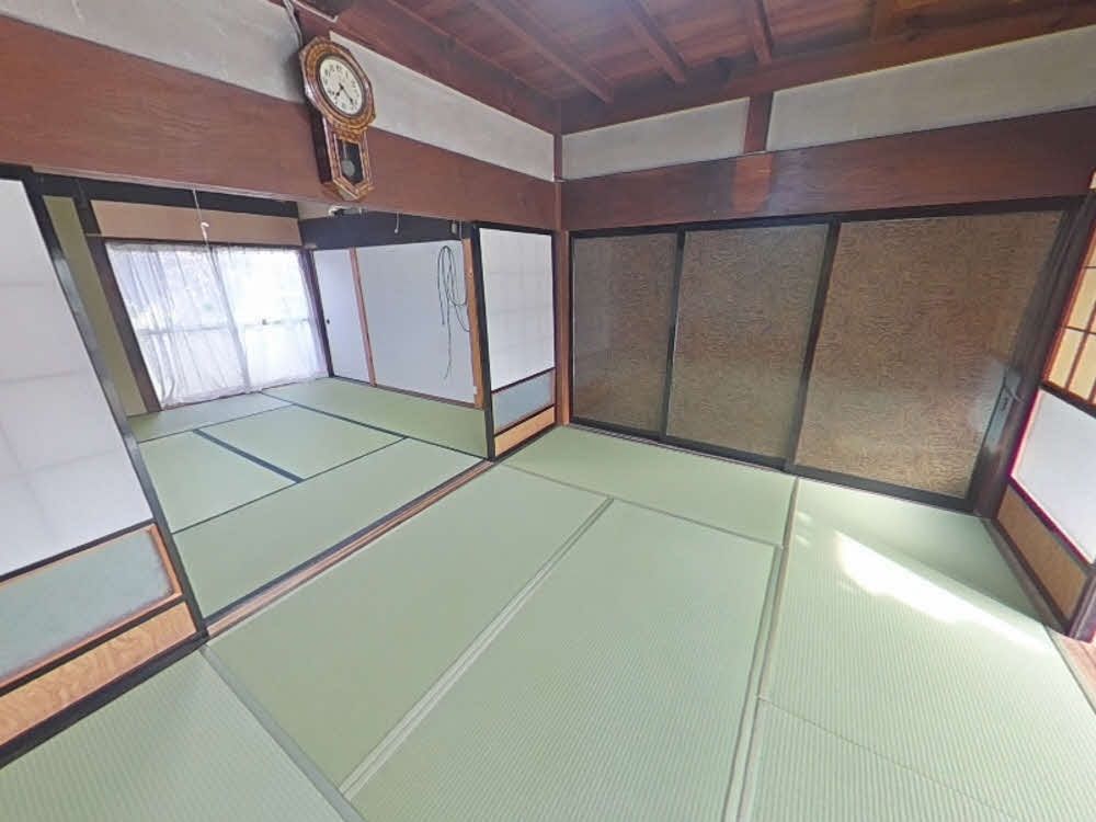 Renovated 10DK House for Rent in Yazu Town, Tottori - Thumbnail 2
