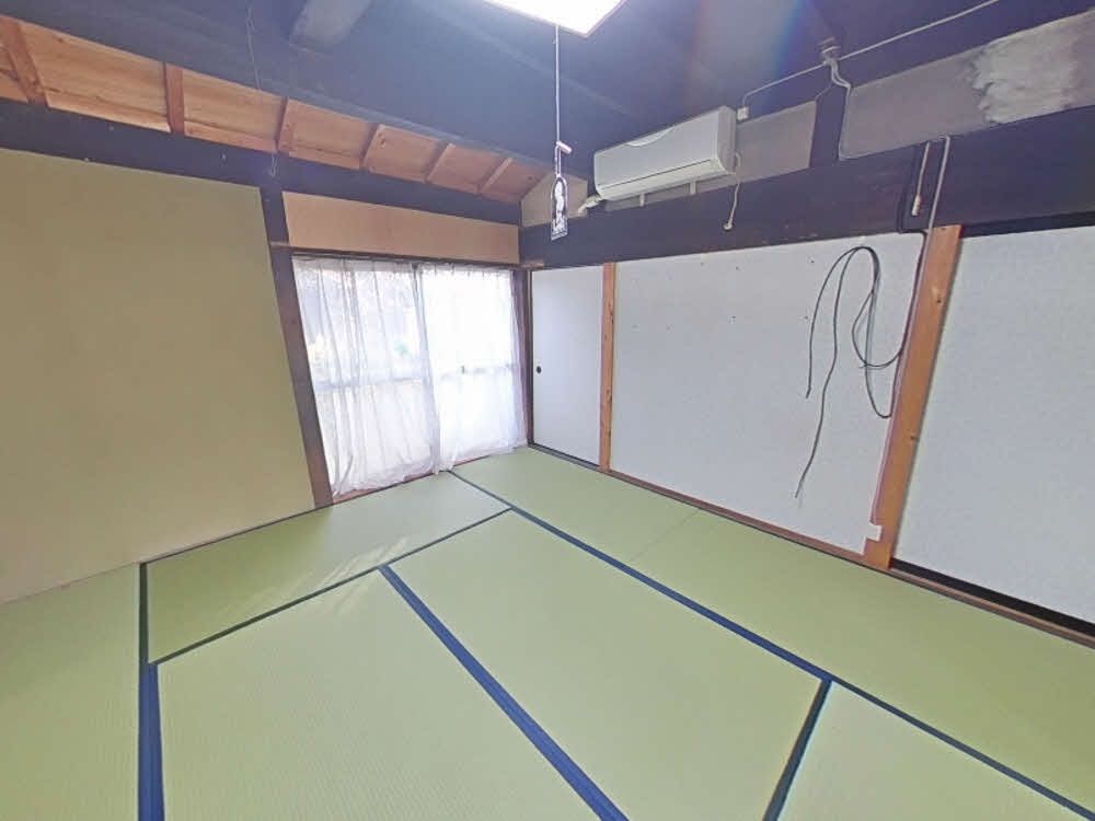 Renovated 10DK House for Rent in Yazu Town, Tottori - Thumbnail 3