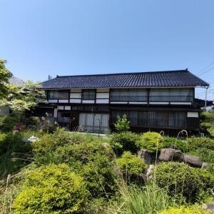 Traditional 10DK House in Sado with Outbuildings — Image 1, Sado, Niigata