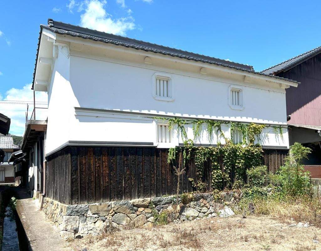 129-Year-Old Traditional Japanese House for Sale in Akaiwa, Okayama - Image 1