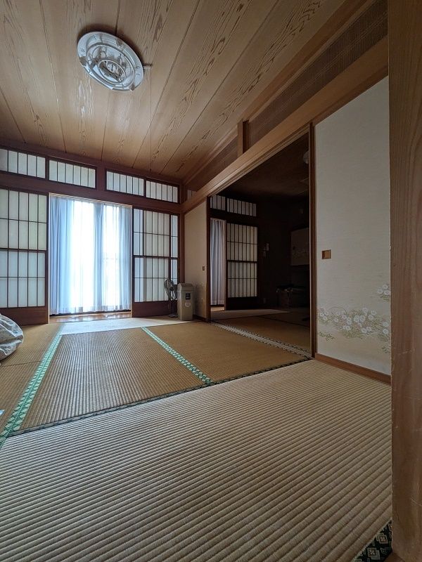 6LDK House in Tsumagoi Village, Gunma Prefecture for Sale - Thumbnail 3