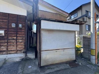 8DK House with Field in Tokamachi, Niigata - Akiya Bank Property — Image 1, Tokamachi, Niigata