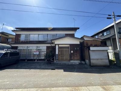 8DK House with Field in Tokamachi, Niigata - Akiya Bank Property — Image 1, Tokamachi, Niigata