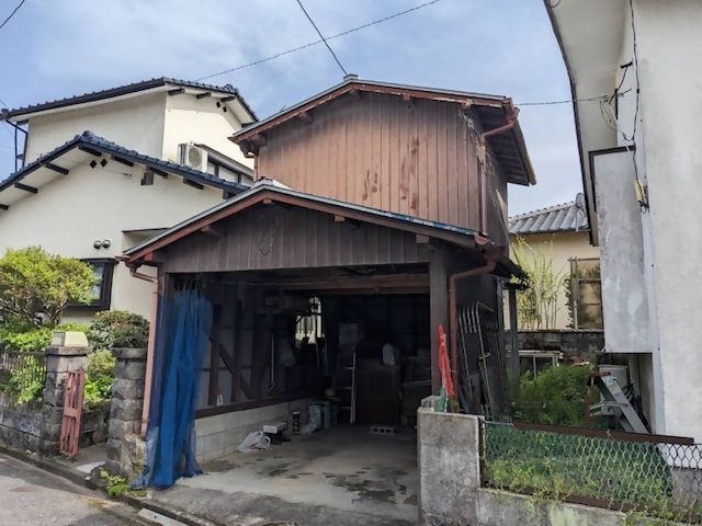 Chikujo Town 5DK House for Sale with Akiya Bank Subsidy - Thumbnail 2