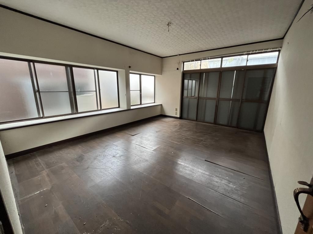Chikujo Town 5DK House for Sale with Akiya Bank Subsidy - Thumbnail 4