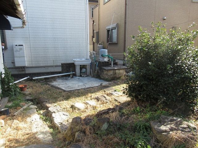 105-Year-Old Shop Building for Lease Near Kō Station, Toyokawa - Thumbnail 3