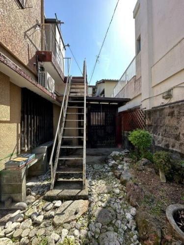 Renovated 5-Bedroom House for Sale in Saiki, Oita — Image 1, Saiki, Oita