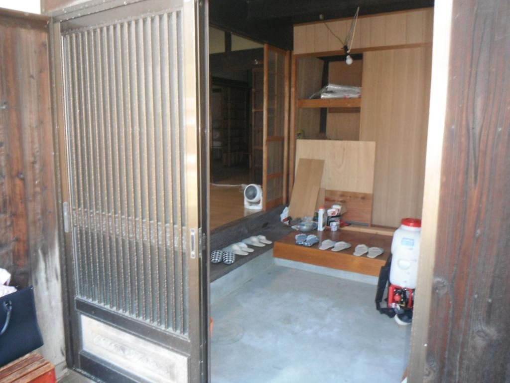 Island Home for Sale on Niihama's Oshima, Ehime - 5DK House - Thumbnail 2