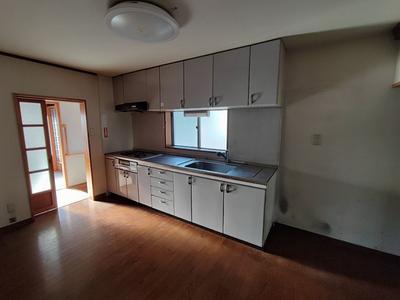 Spacious 8DK House with Former Shop in Nishiawakura Village — Image 2, Nishiawakura, Okayama