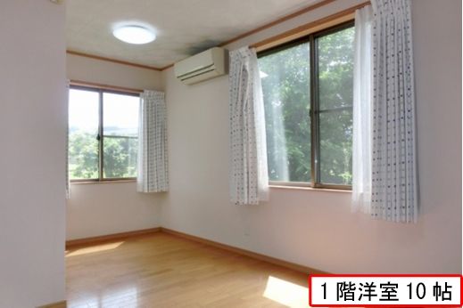 8SLDK Two-Generation House for Sale in Nagaoka, Niigata - Thumbnail 2