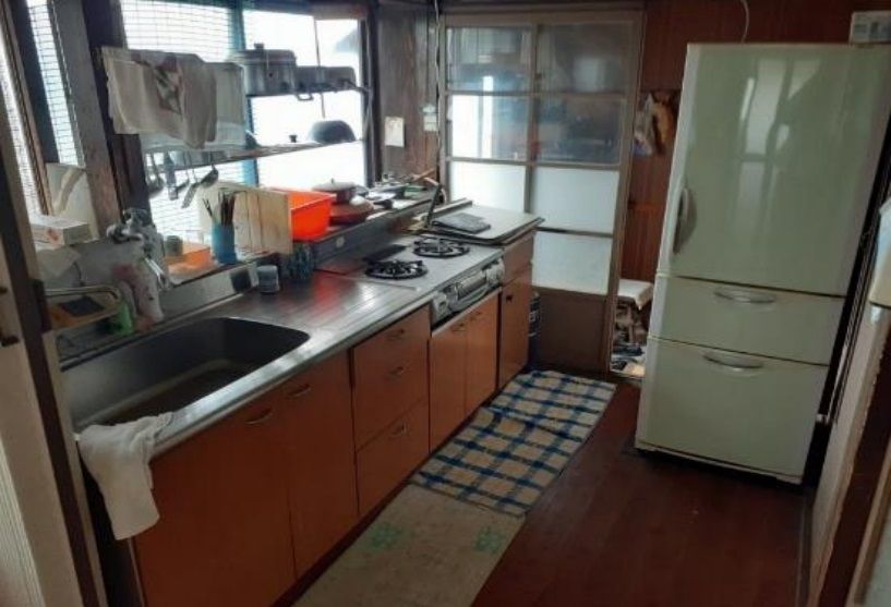 10DK Detached House for Sale in Nyuzen, Toyama - 482.64 sqm Land - Thumbnail 2