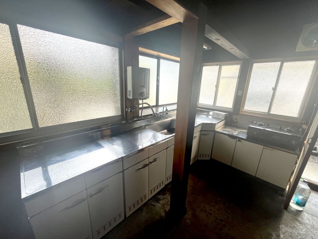 7DK Wooden House for Sale in Kihoku Town, Mie Prefecture - Thumbnail 3