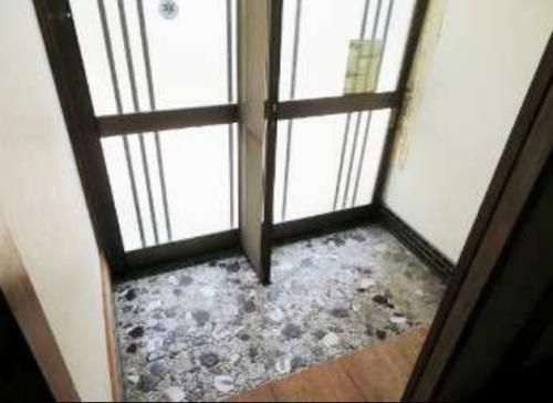 Usuki Akiya: 4DK Fixer-Upper Near City Center & Sea - Thumbnail 2