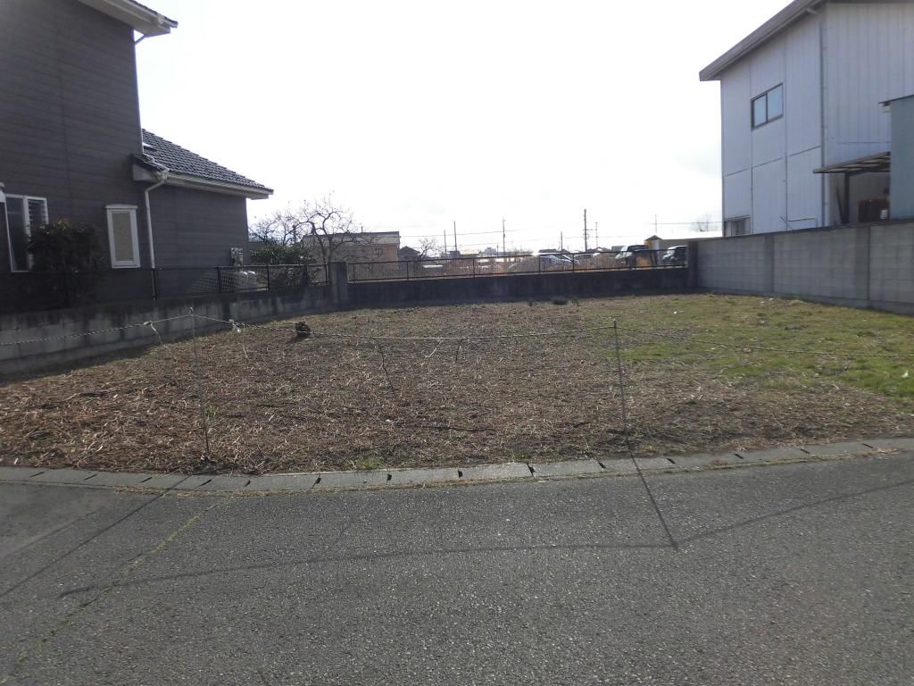 199 sqm Residential Land for Sale in Kiryu, Gunma - Thumbnail 3