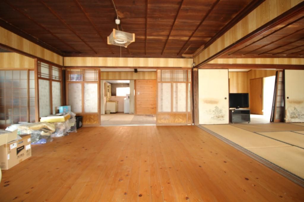8LDK Kominka-Style House for Sale in Uto, Kumamoto - Thumbnail 2