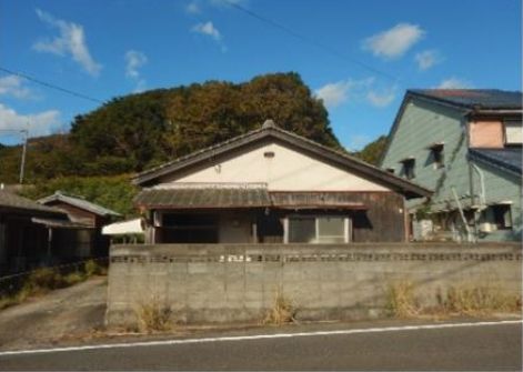 4LDK Single-Story House for Sale in Hirado City, Nagasaki - Thumbnail 2