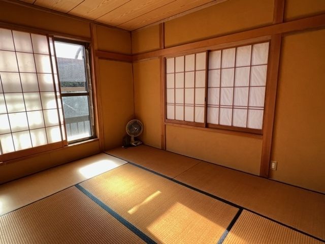 5DK Detached House for Renovation in Nirasaki, Yamanashi - Thumbnail 4