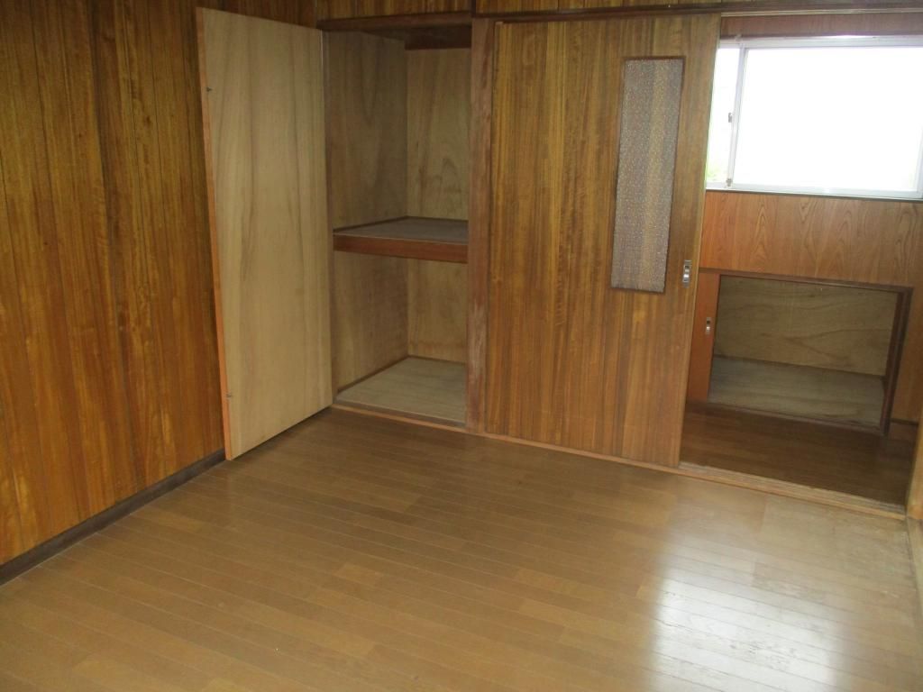 5DK Resale House in Taku City, Saga – 105.5 sqm - Thumbnail 2