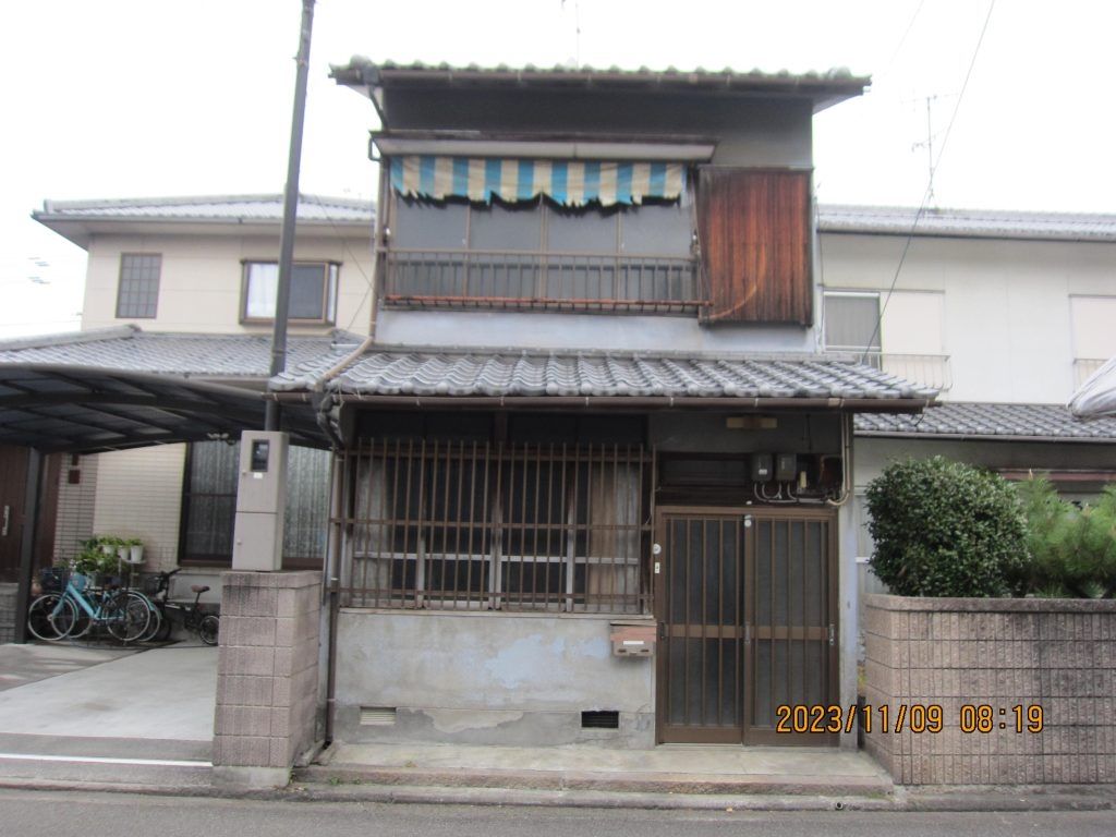2-Story Wooden House for Sale in Iyo City, Ehime - Thumbnail 4