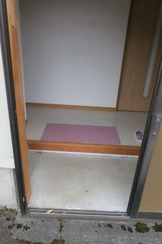 Former Karate Dojo with Garage in Sanjo, Niigata - Thumbnail 4