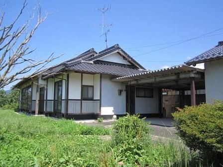 Spacious 4DK Single-Story House with Large Land in Nagi Town, Okayama - Thumbnail 2