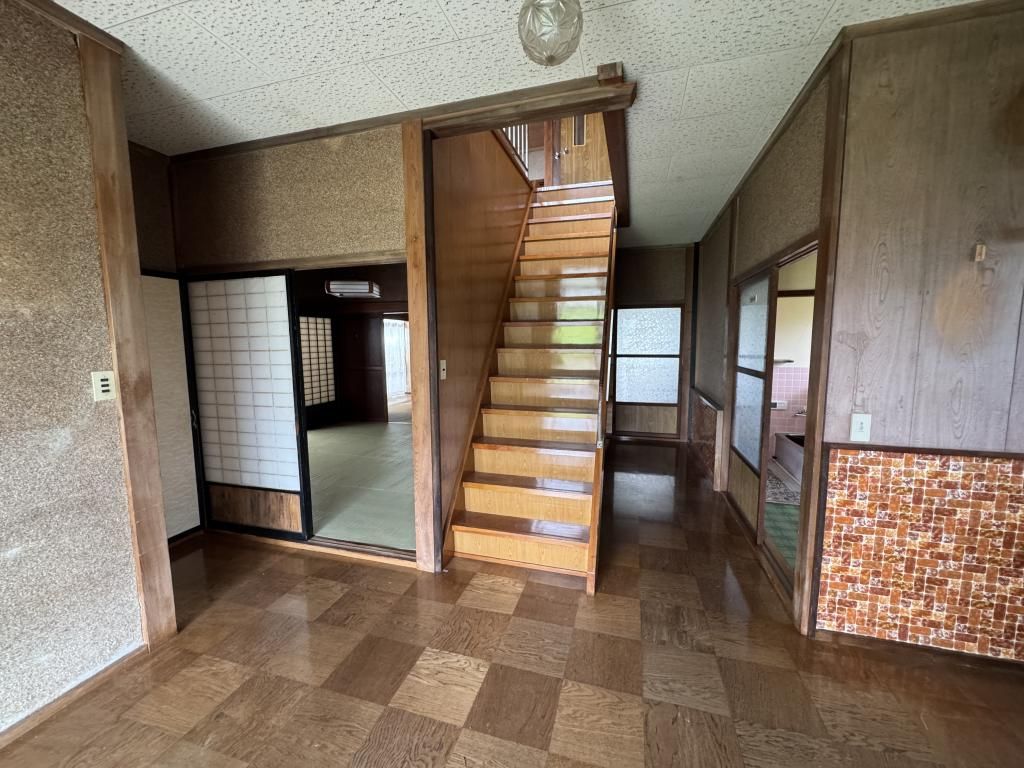 126-Year-Old Traditional 7DK House for Sale in Tokamachi, Niigata - Thumbnail 3