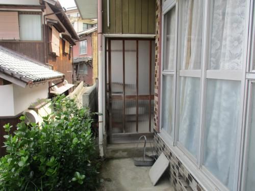 8DK House for Sale in Yawatahama with Sea Views | Akiya Bank - Thumbnail 2