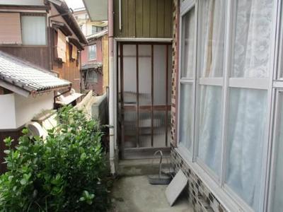 8DK House for Sale in Yawatahama with Sea Views | Akiya Bank — Image 1, Yawatahama, Ehime