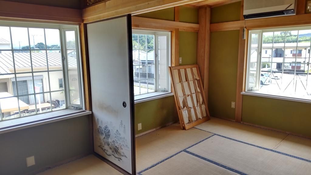 Former Restaurant & 4LDK Home in Central Kushima, Miyazaki - Thumbnail 3