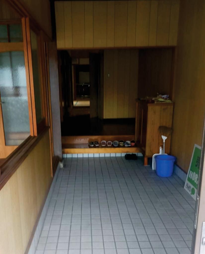 75-Year-Old 7DK House for Sale in Yanai, Yamaguchi - Thumbnail 2