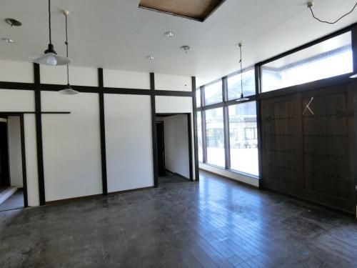 Two-Story Commercial Building for Rent near Miki-Kaminomaru Station - Thumbnail 4