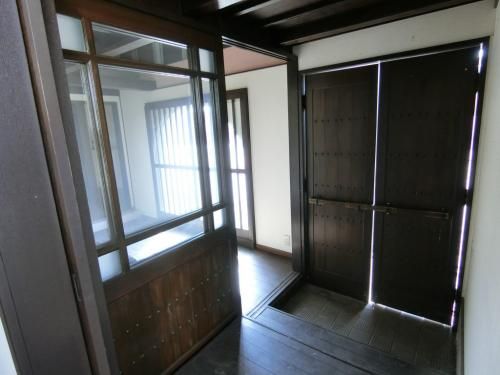 Two-Story Commercial Building for Rent near Miki-Kaminomaru Station - Thumbnail 2