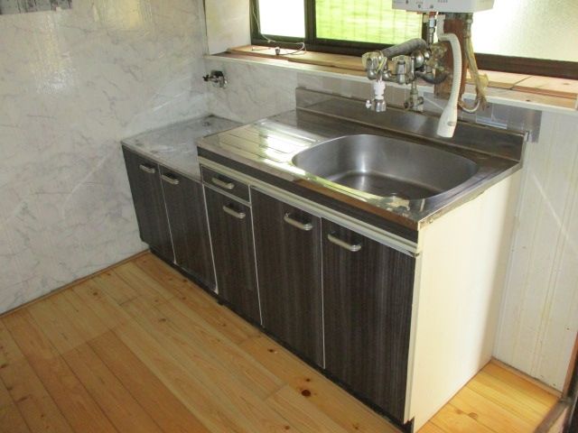 6K Traditional Wooden House for Sale in Taku City, Saga - Thumbnail 3