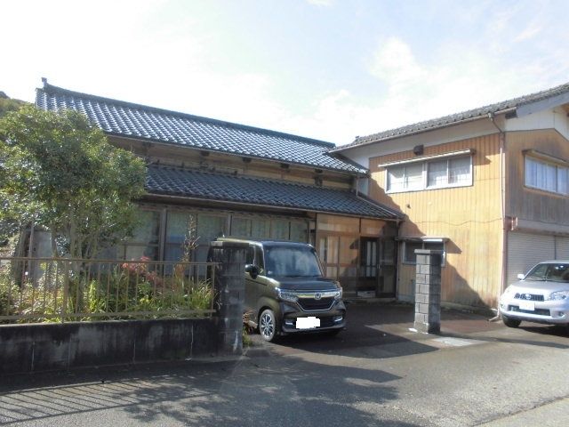 Traditional 8DK House for Sale in Shibata, Niigata - Akiya Bank Listing - Thumbnail 2
