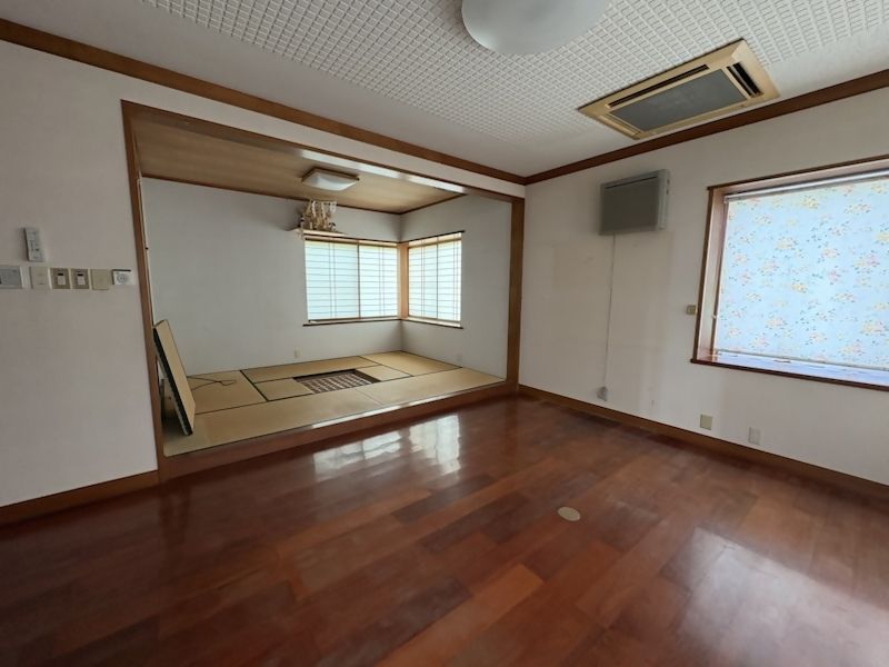 12LDK Traditional Home with Land in Fukui City, Japan - Thumbnail 3
