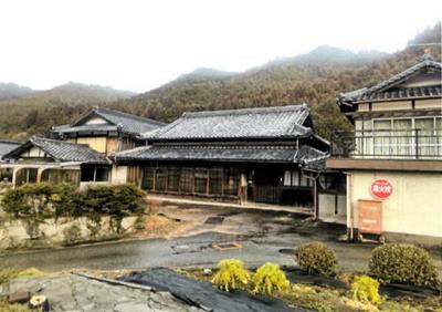 Traditional 9DK House in KamiKawa with Mountain Views — Image 1, Kamikawa, Hyogo