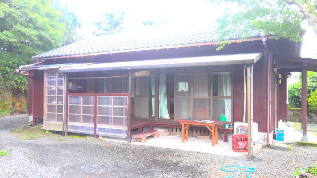 Spacious Farmhouse with Land for Sale in Kimotsuki, Kagoshima - Thumbnail 3