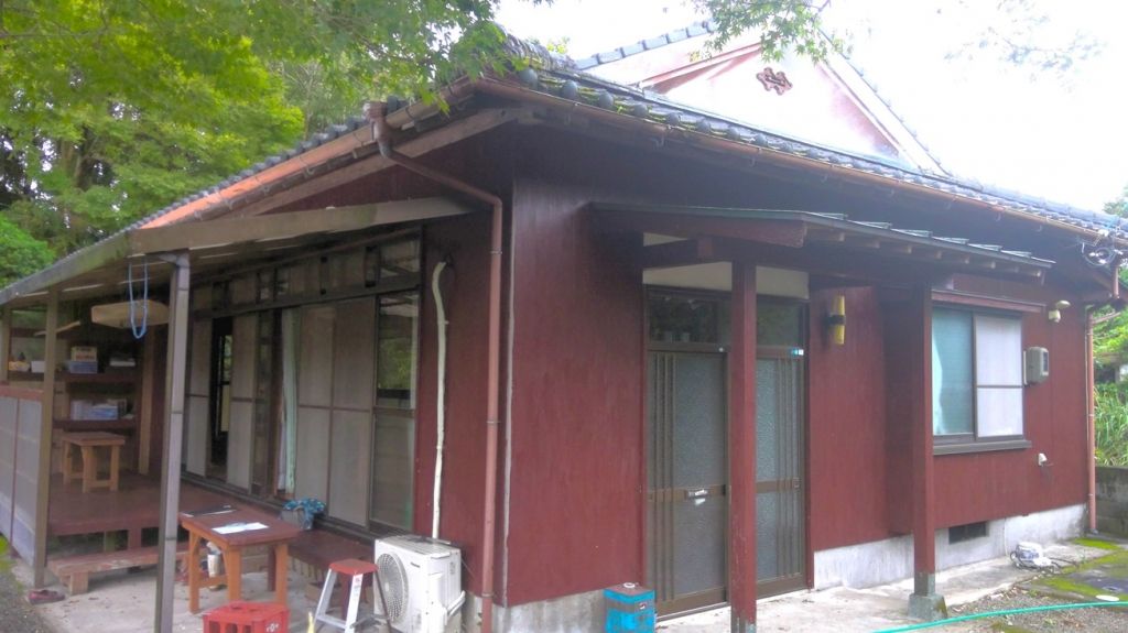 Spacious Farmhouse with Land for Sale in Kimotsuki, Kagoshima - Image 1