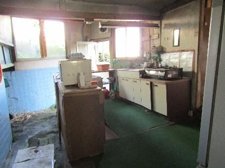8K Pet-Friendly Rental House with Panoramic Views in Kitsuki, Oita - Thumbnail 3