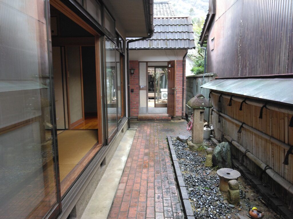 House for Sale in Takeda, Asago City - 249 sqm, 440 sqm Land - Thumbnail 2