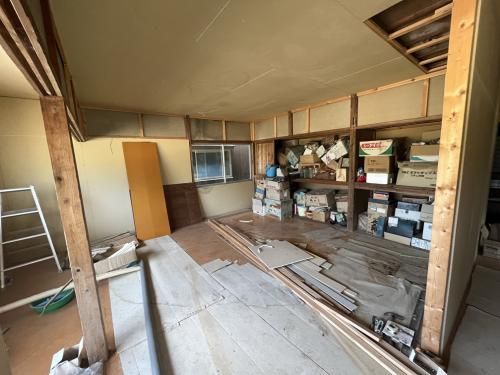 Large Renovation Project House with Workshop in Yamada, Iwate - Thumbnail 3